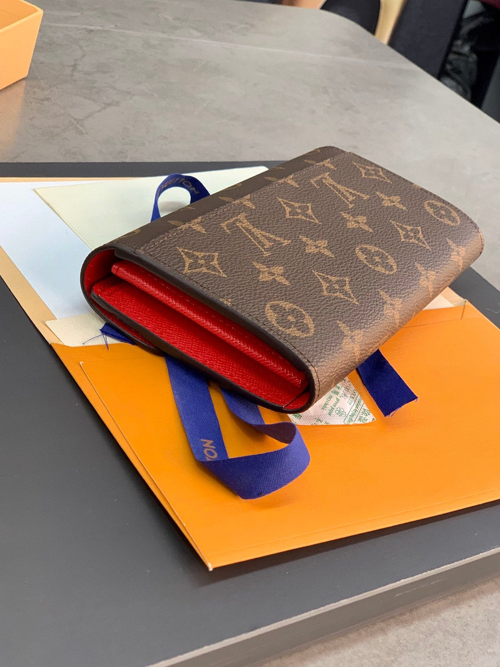 LV Emilie Portafoglio